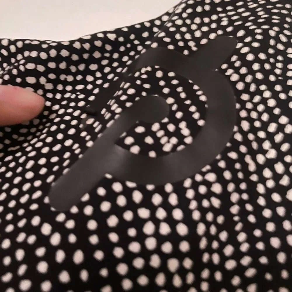 Lululemon X Peloton Size 10 Born To Be Wild High Neck Sports Bra Black White